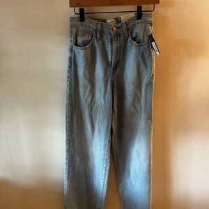 Universal Thread Men's Straight Jeans in Light Blue